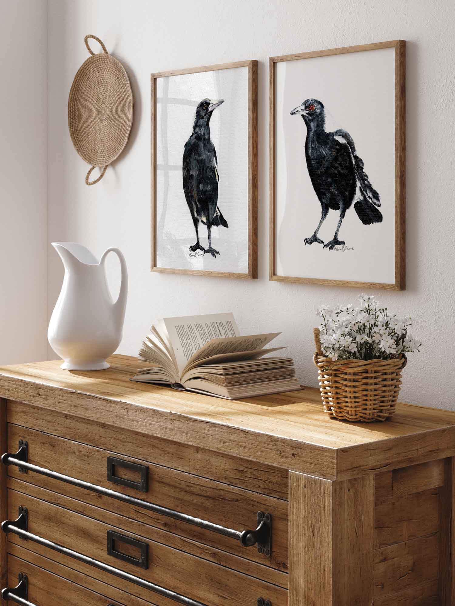 Iconic Magpie Print